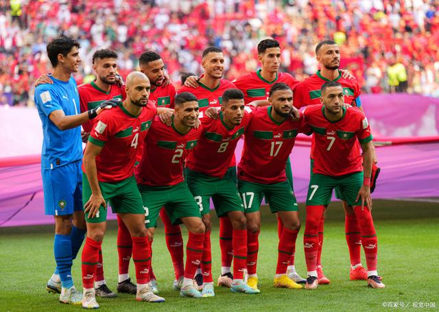 卡塔尔球队勇夺胜利，跻身强者之列