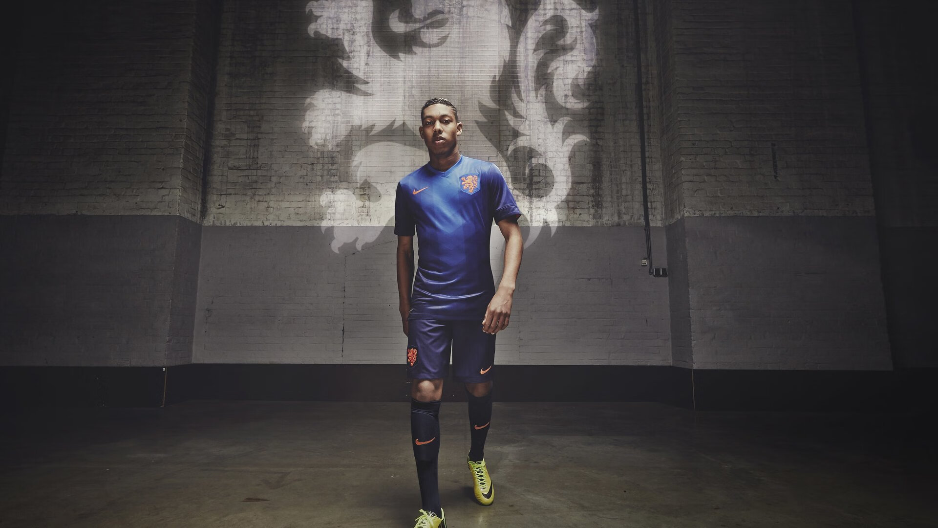 孤星闪耀北欧夜空,2026世界杯生死战,挪威绝境力克波兰,C罗续写不朽传奇